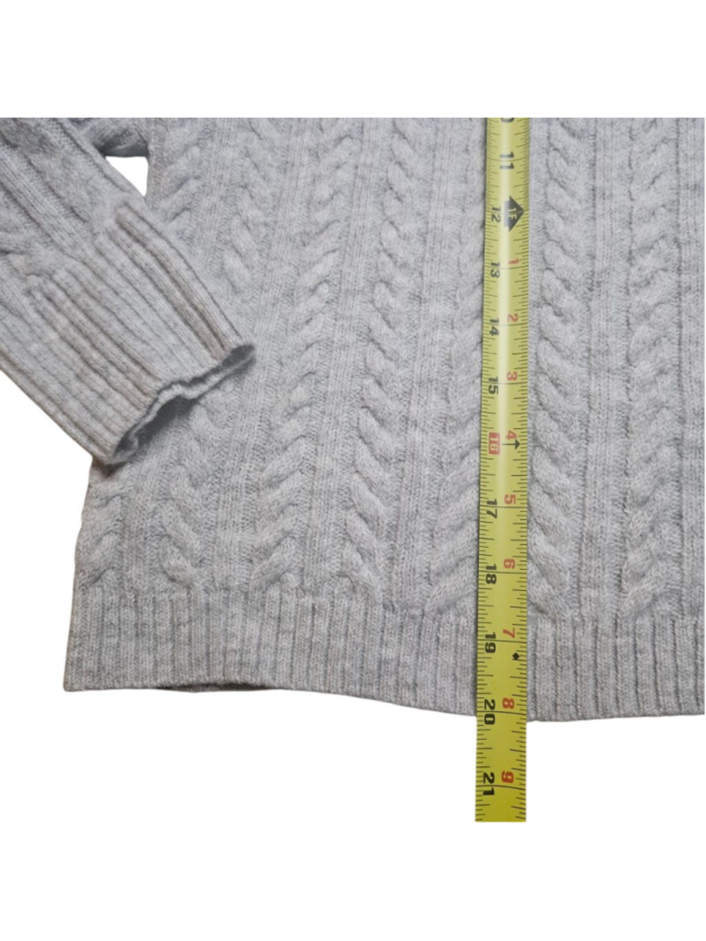 Express Medium Grey Cable Knit Cropped Hoodie Sweater - Picture 3 of 7